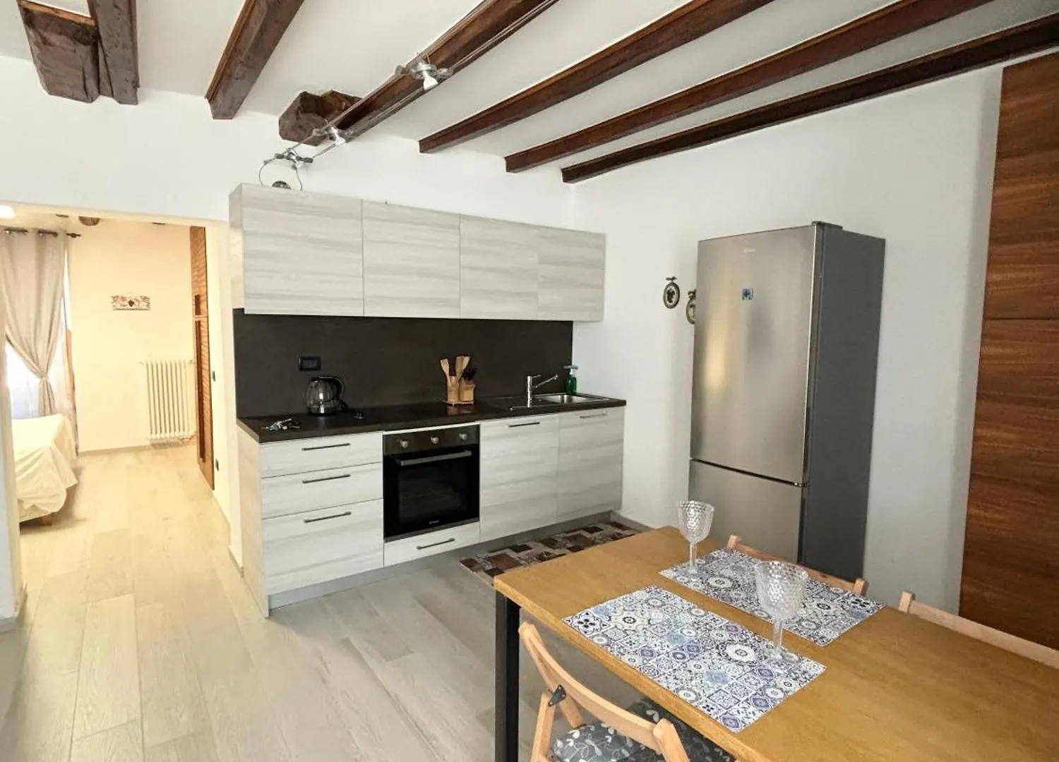 La Casa Di Ale Daire Como 0*,  İtalya